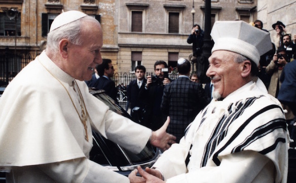 Pape-Jean-Paul-II-et-le-Grand-Rabbin-Toaff.jpg