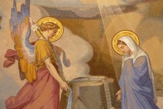 Annonciation-2-Basilique-du-Rosaire-Lourdes.jpg
