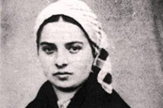 Bernadette-3.jpg