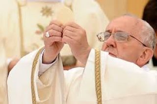 Pape-François-eucharistie1.jpg