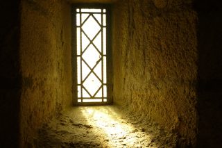 St-Jacques-de-Compostelle-Vitrail.jpg