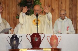 St-chrème-Mgr-aubry.jpg