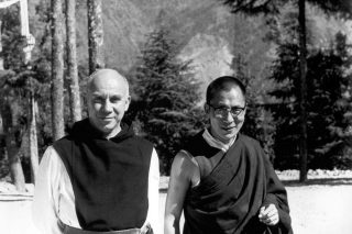 Thomas-Merton-et-le-Dalaï-Lama.jpg
