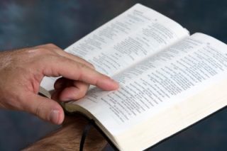 lire_bible.jpg
