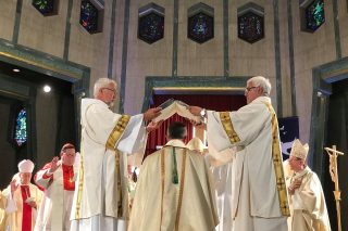 ordination-eveque-pierre-olivier-tremblay.jpg